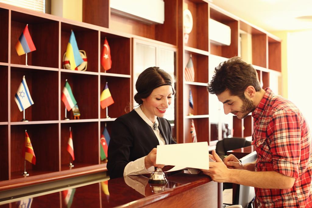Astoria Hotel Tbilisi Eksteriør bilde