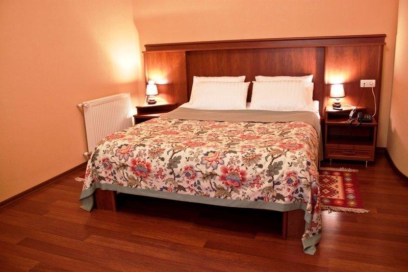 Astoria Hotel Tbilisi Eksteriør bilde