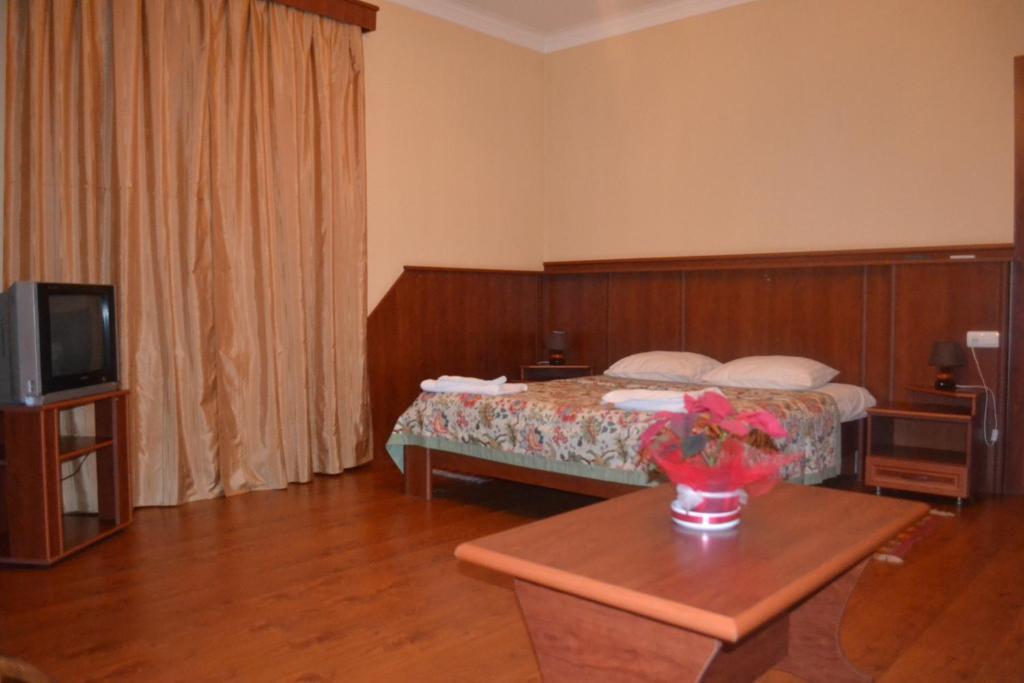 Astoria Hotel Tbilisi Rom bilde