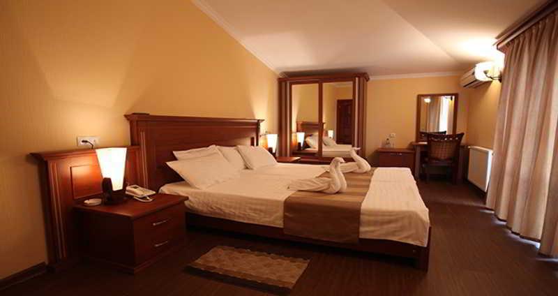 Astoria Hotel Tbilisi Eksteriør bilde
